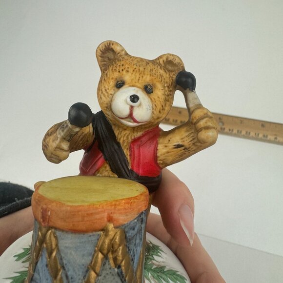 Vtg Christmas Windup Musical Teddy Bear Figurine Jingle Bells Song Ceramic - Picture 9 of 9